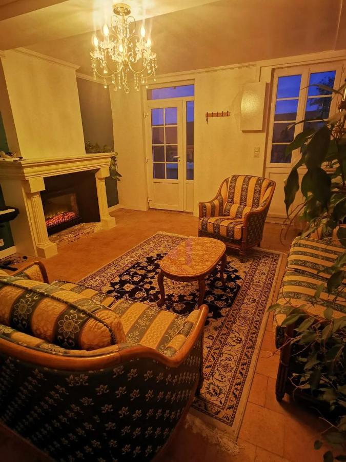 La Montrieuse, Chambre Individuelle Avec Sauna Et Baignoire Spa Naveil Esterno foto