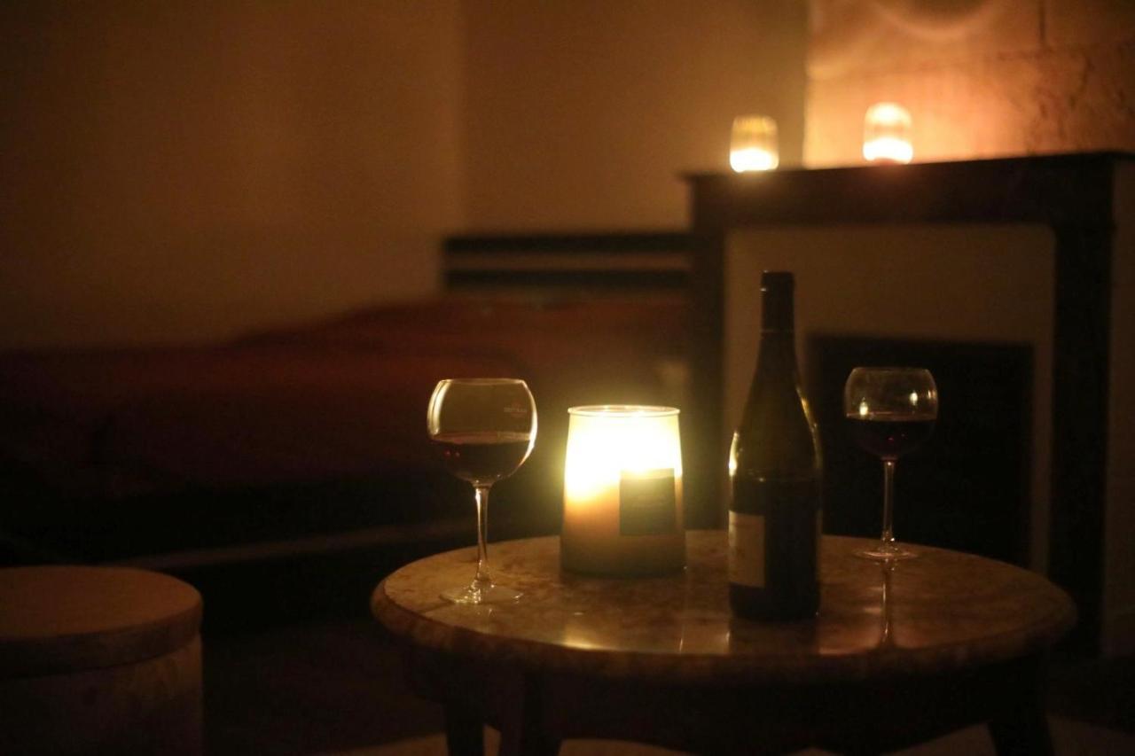 La Montrieuse, Chambre Individuelle Avec Sauna Et Baignoire Spa Naveil Esterno foto